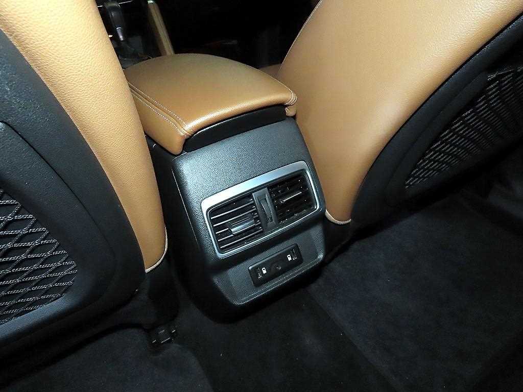 SAMSUNG QM6 2022 Blanco - Importación desde Corea - HF Imports Iquique - Foto 15