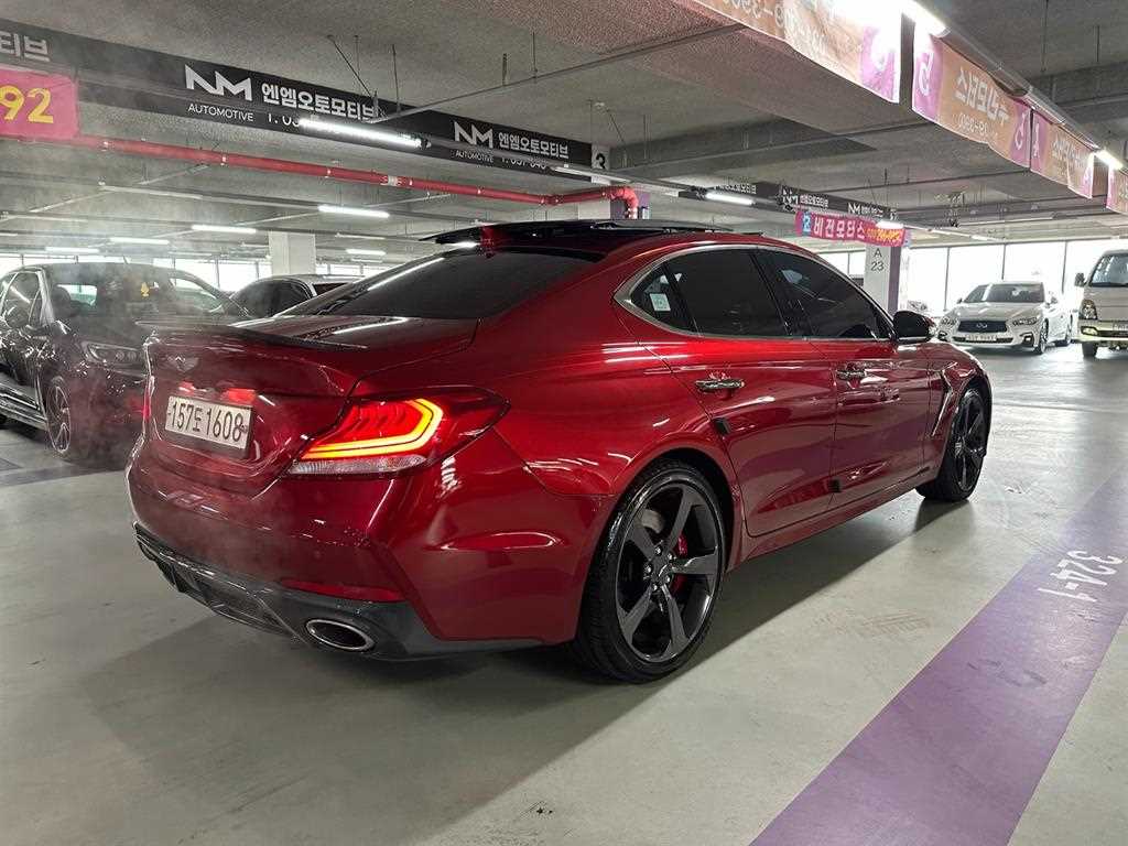 Genesis G70 - Vista 4