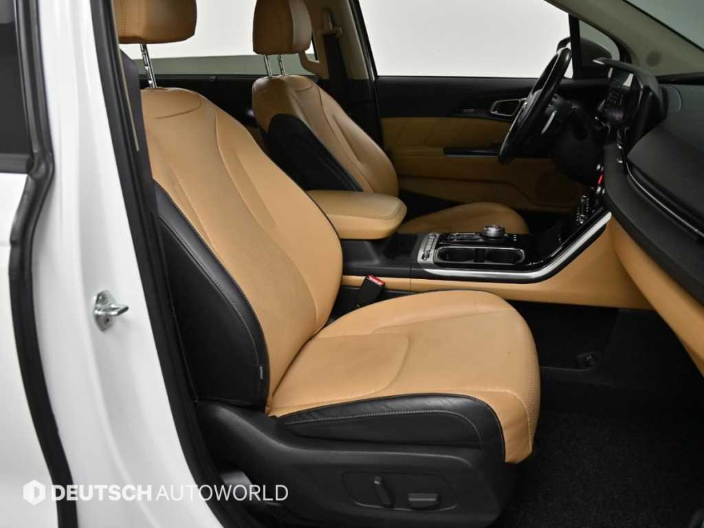 KIA Carnival - Vista 10