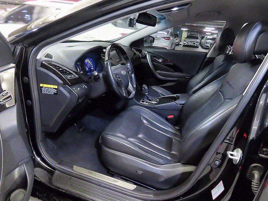 HYUNDAI Grandeur - Vista 6