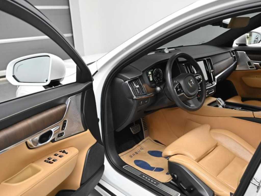 Volvo S90 - Vista 11