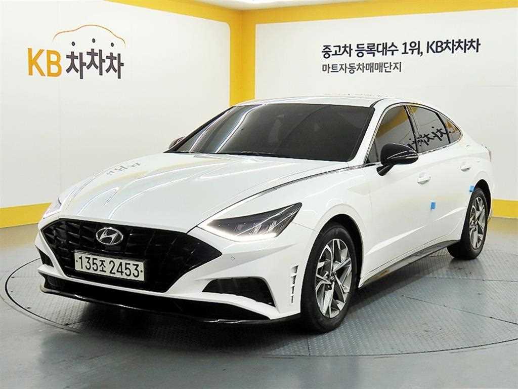 HYUNDAI Sonata - Vista 2