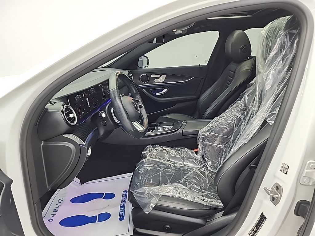 Mercedes Benz E class - Vista 11