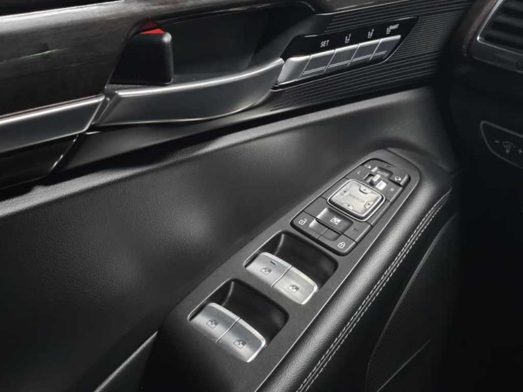 Genesis EQ900 2017 - Importación desde Corea - HF Imports Iquique - Foto 14