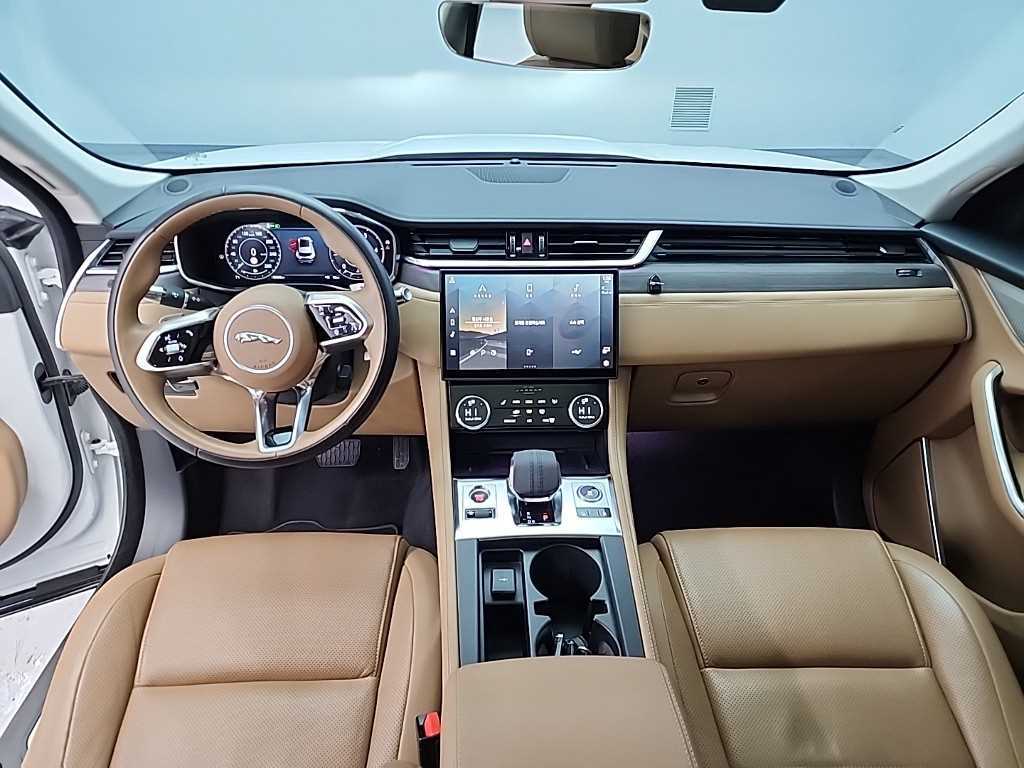 Jaguar F-PACE - Vista 7