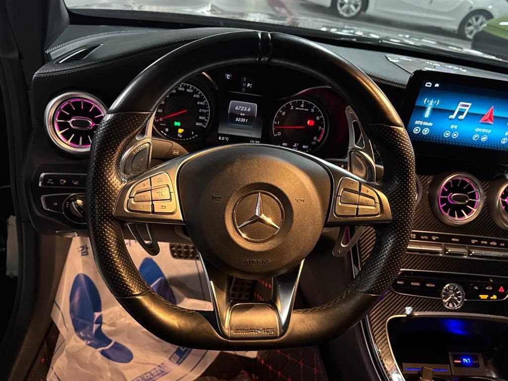 Mercedes Benz C Class 2017 Negro - Importación desde Corea - HF Imports Iquique - Foto 14