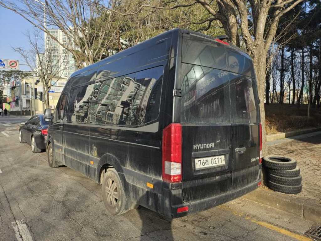 HYUNDAI Solati - Vista 3