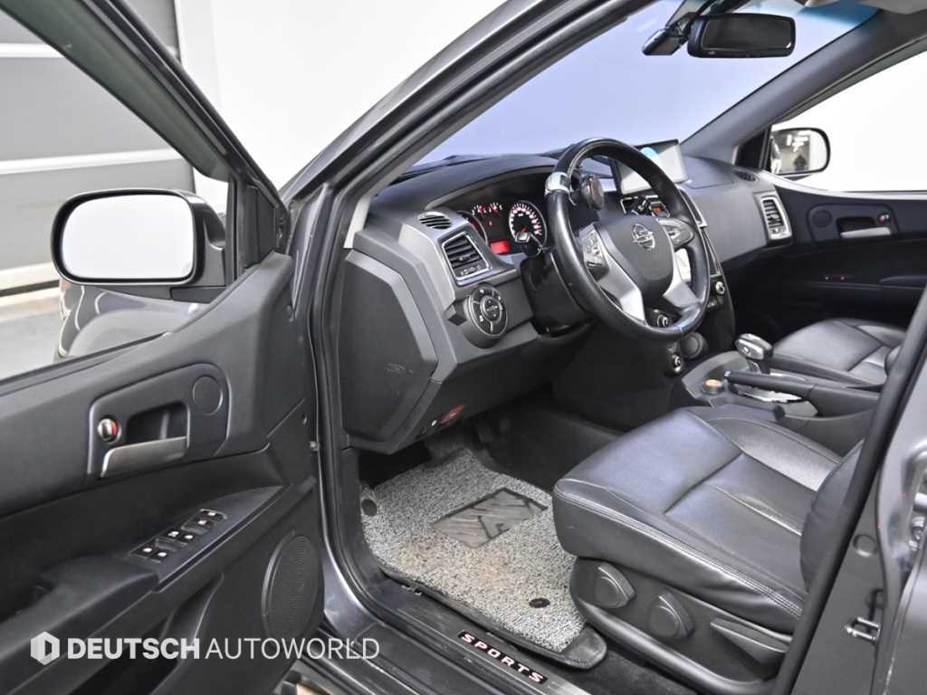 Ssangyong Korando - Vista 11