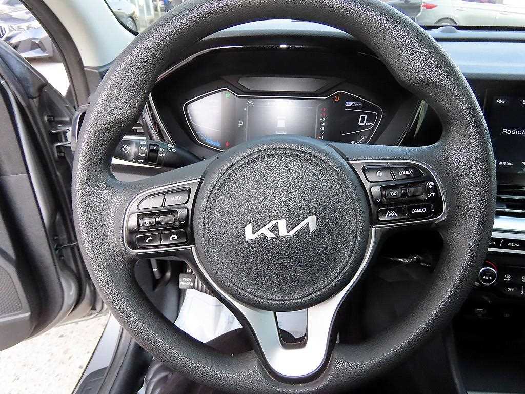 KIA Niro - Vista 8