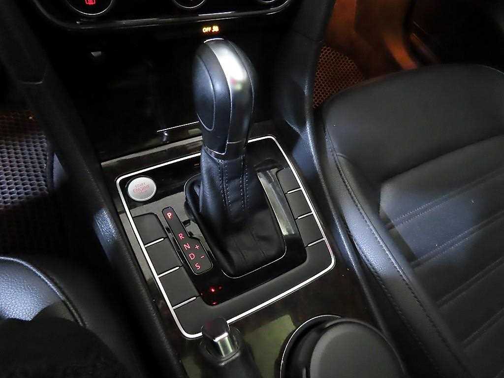 Volkswagen Passat - Vista 12