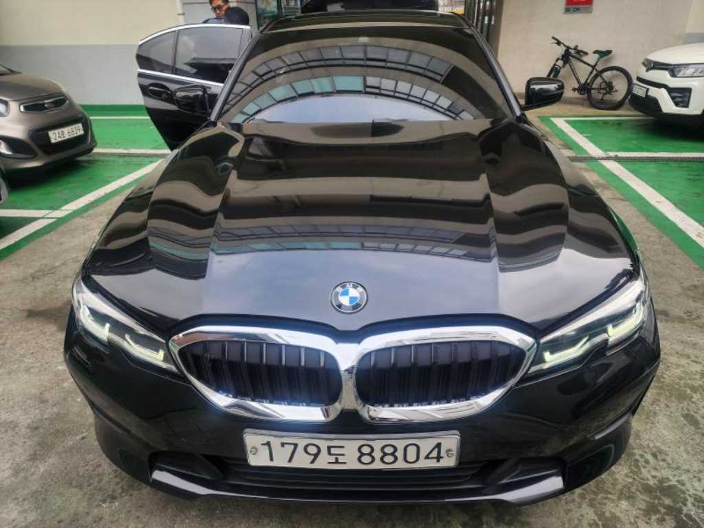 BMW 3 series 2019 Negro - Importación desde Corea - HF Imports Iquique - Foto 1