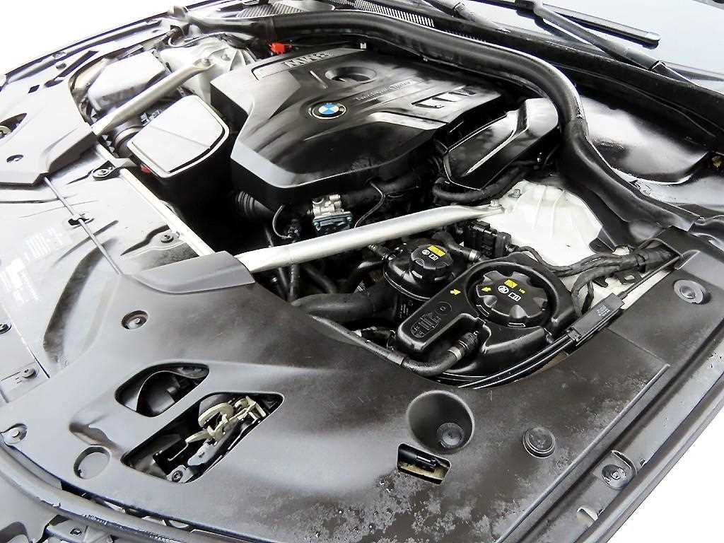 BMW 5 Series 2018 Blanco - Importación desde Corea - HF Imports Iquique - Foto 19