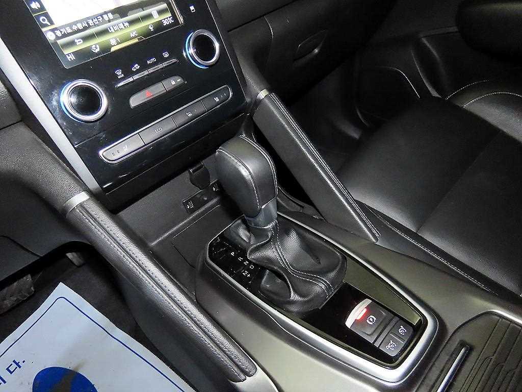 SAMSUNG QM6 - Vista 12