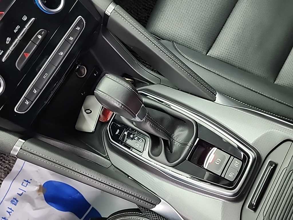 SAMSUNG QM6 - Vista 8