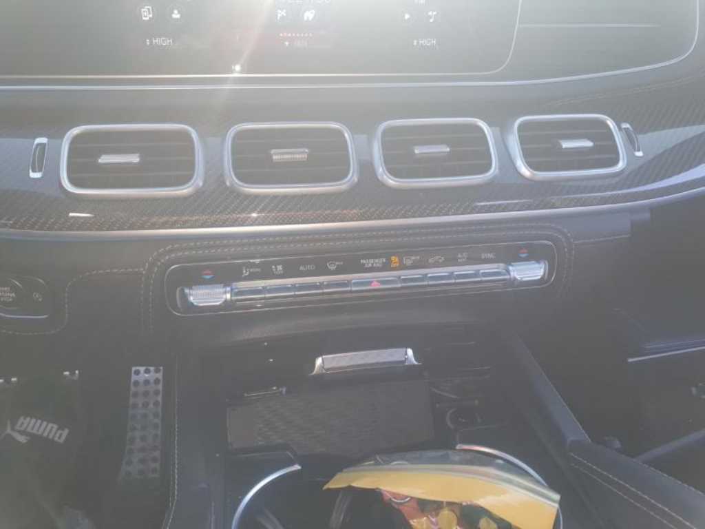 Mercedes Benz GLE Class - Vista 9