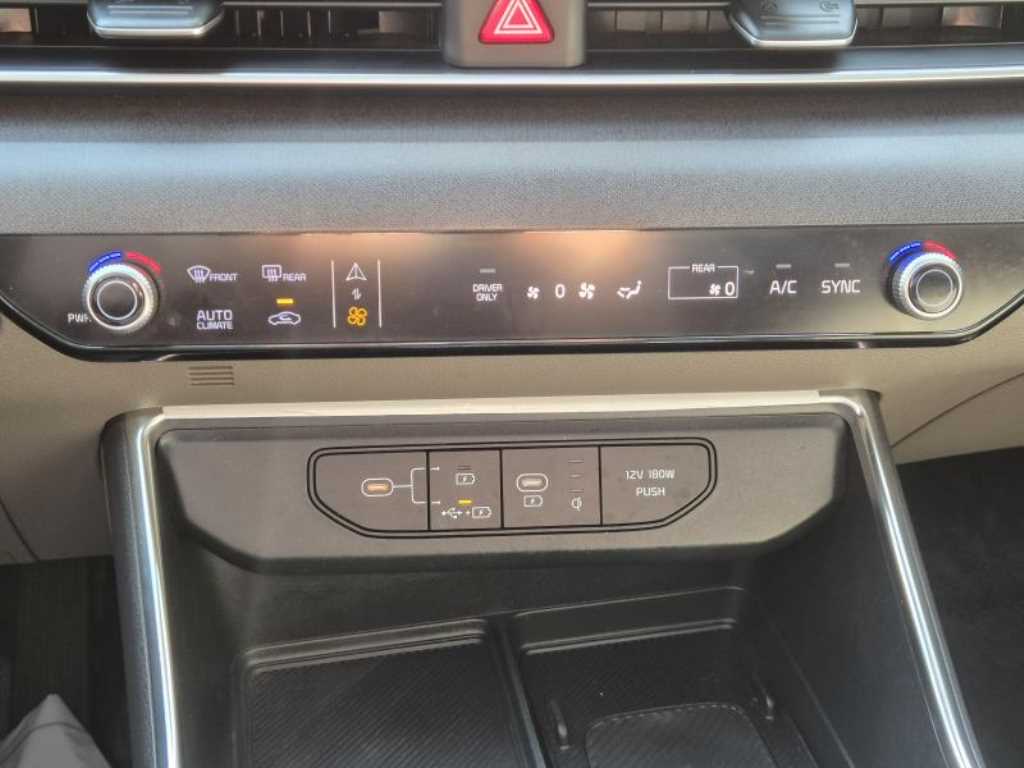 KIA Carnival 2024 Blanco - Importación desde Corea - HF Imports Iquique - Foto 17