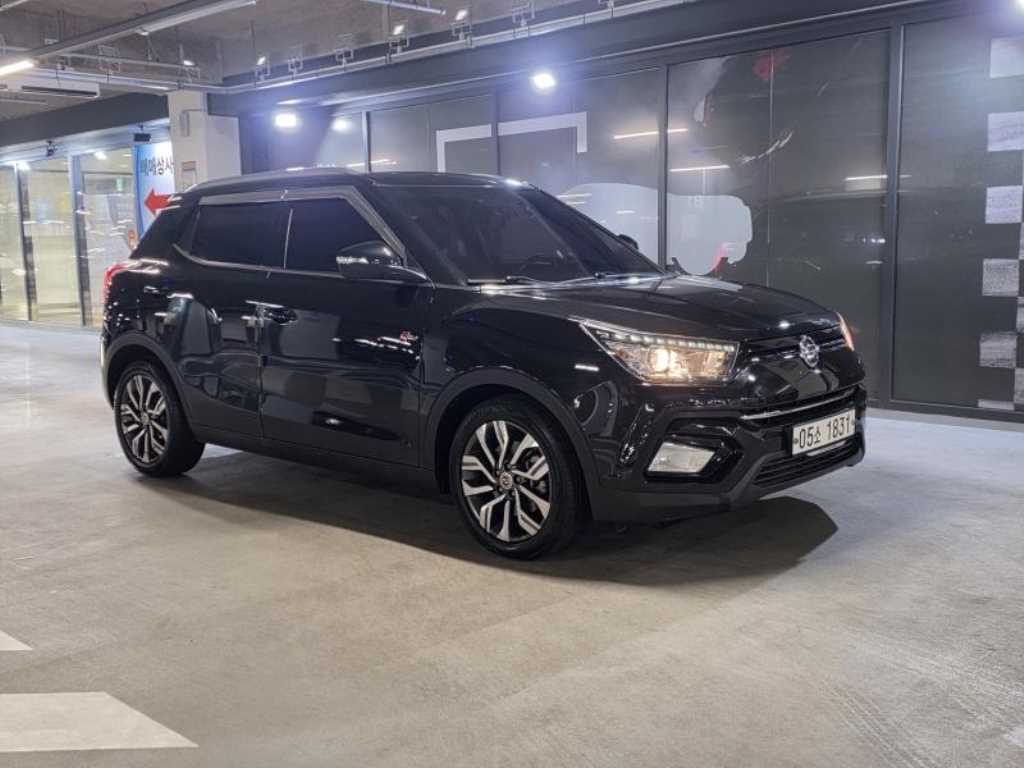 Ssangyong Tivoli - Vista 2