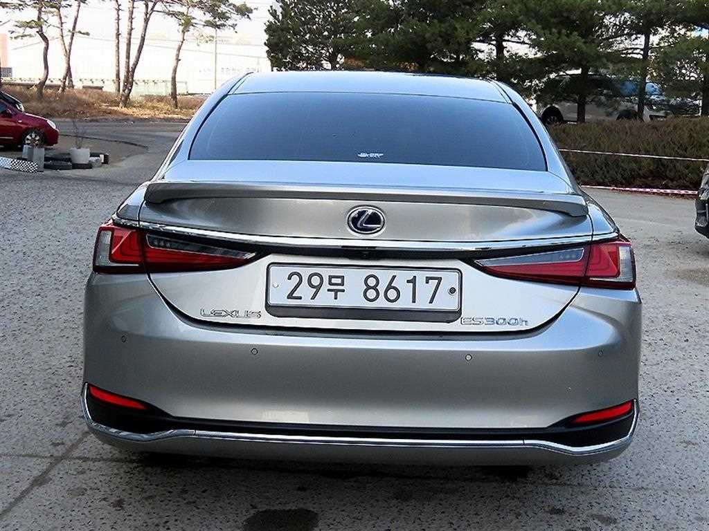 Lexus ES - Vista 4