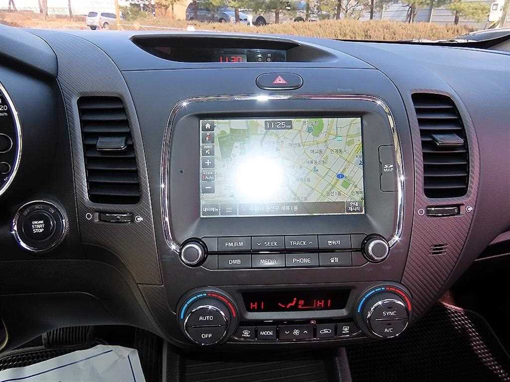 KIA K3 2018 Blanco - Importación desde Corea - HF Imports Iquique - Foto 13