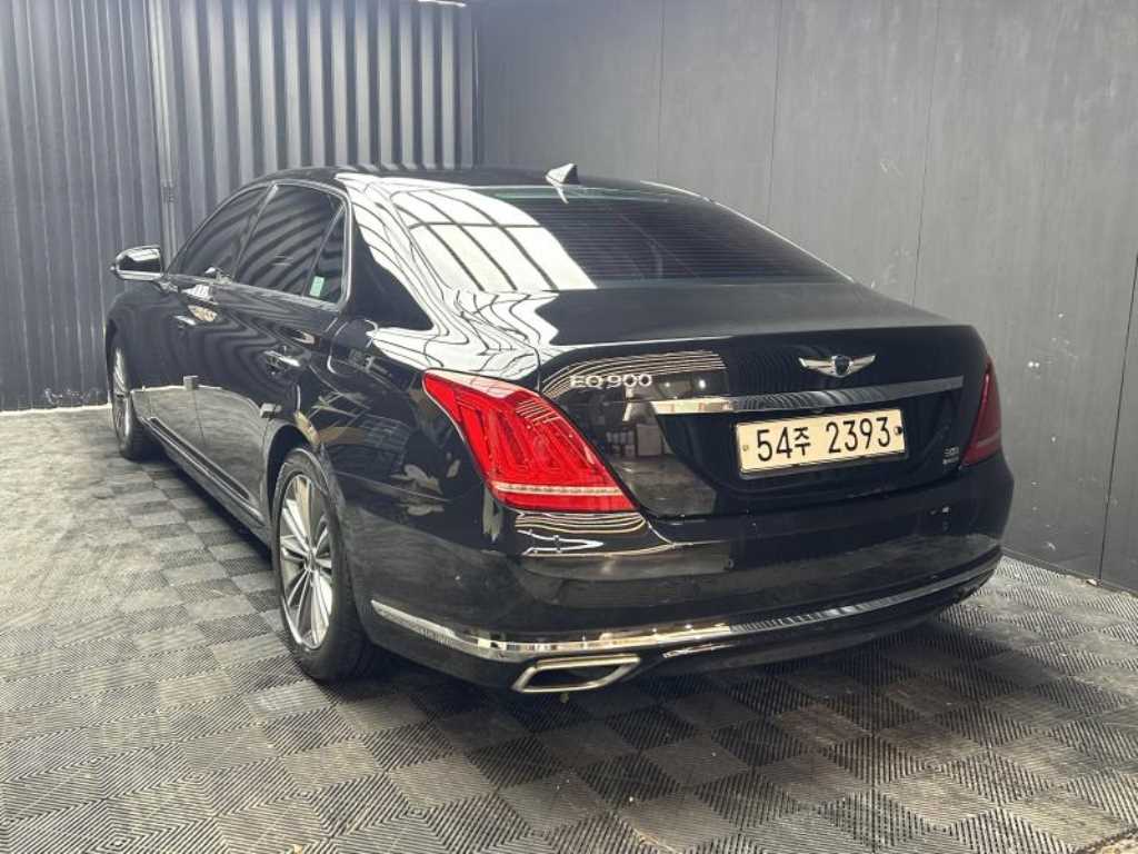 Genesis EQ900 - Vista 4