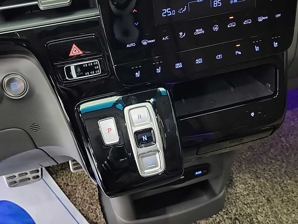 HYUNDAI Staria - Vista 8