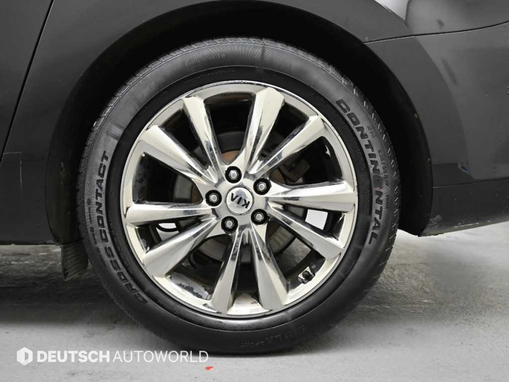 KIA Carnival - Vista 5