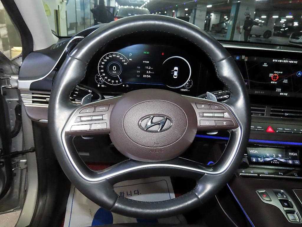 HYUNDAI Grandeur - Vista 8