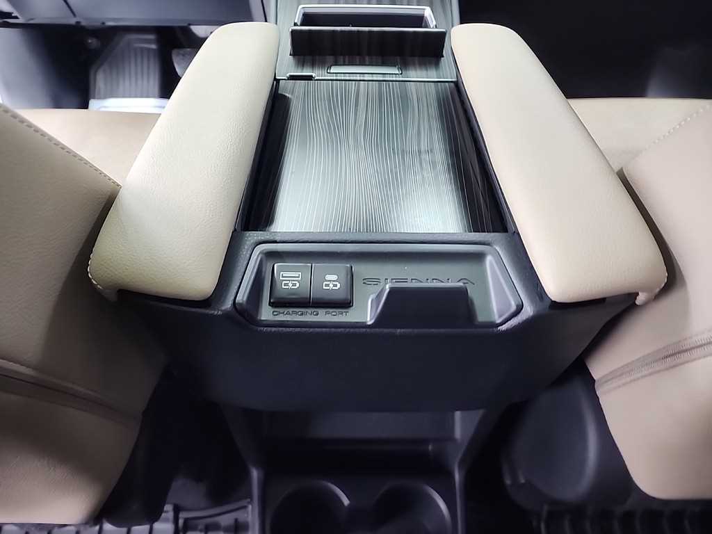 Toyota Siena 2024 Blanco - Importación desde Corea - HF Imports Iquique - Foto 13