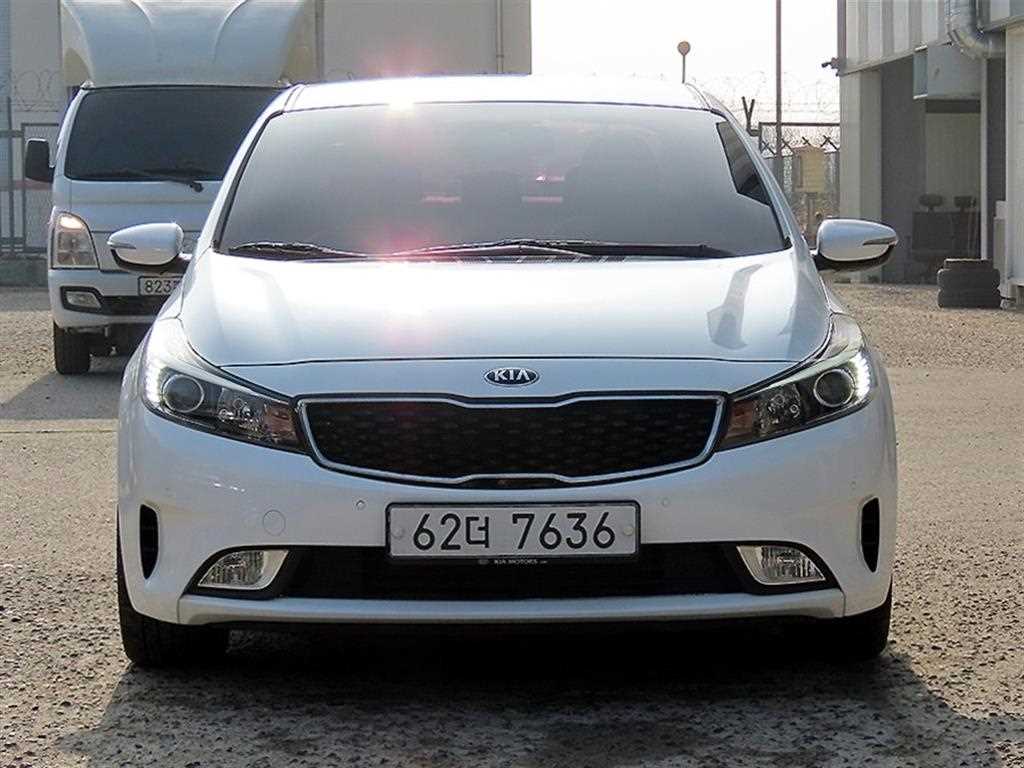 KIA K3 - Vista 2