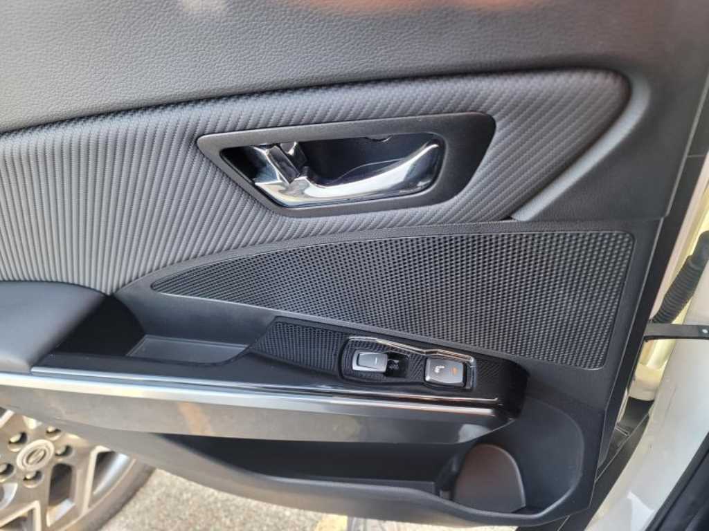 Ssangyong Tivoli - Vista 11