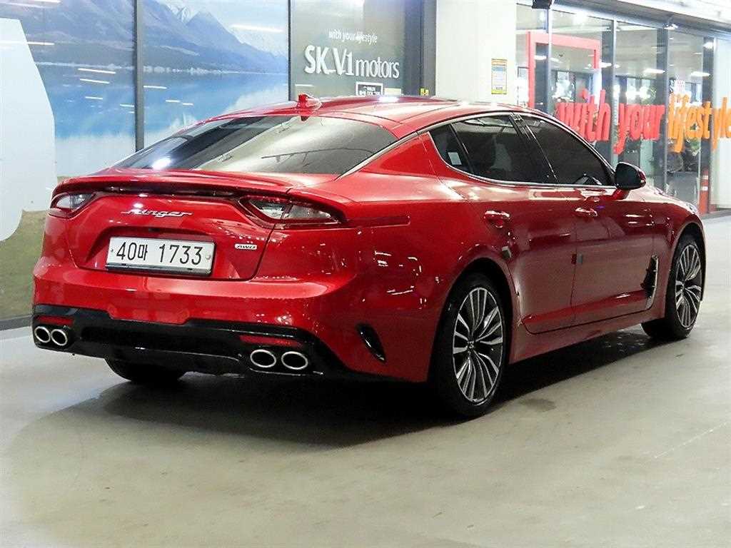KIA Stinger - Vista 4