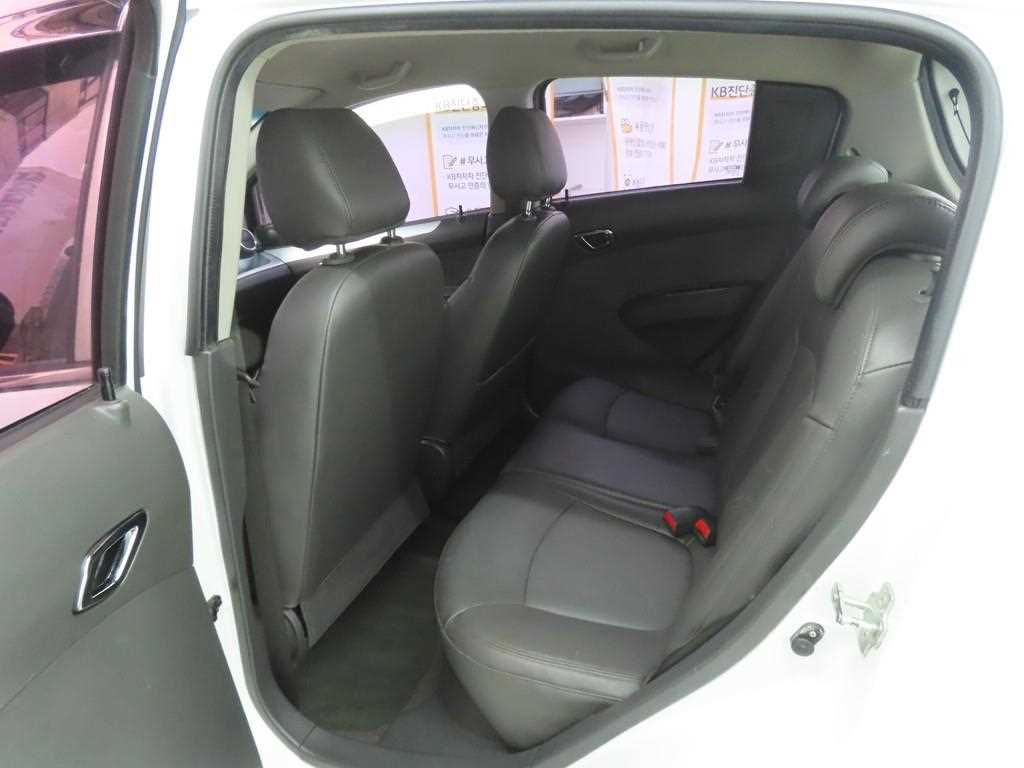 Chevrolet Spark - Vista 6