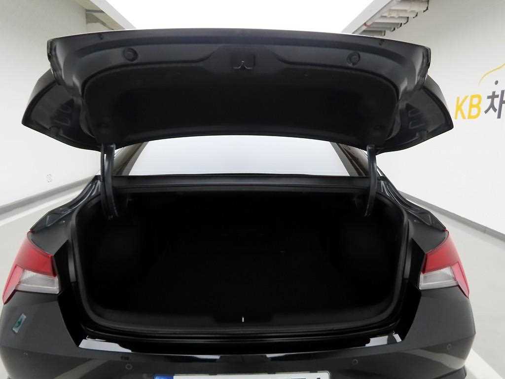 HYUNDAI Avante 2023 Negro - Importación desde Corea - HF Imports Iquique - Foto 17