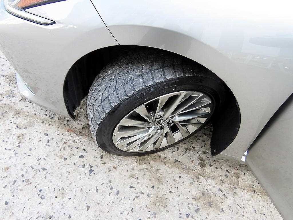 Lexus ES 2019 Plateado - Importación desde Corea - HF Imports Iquique - Foto 20