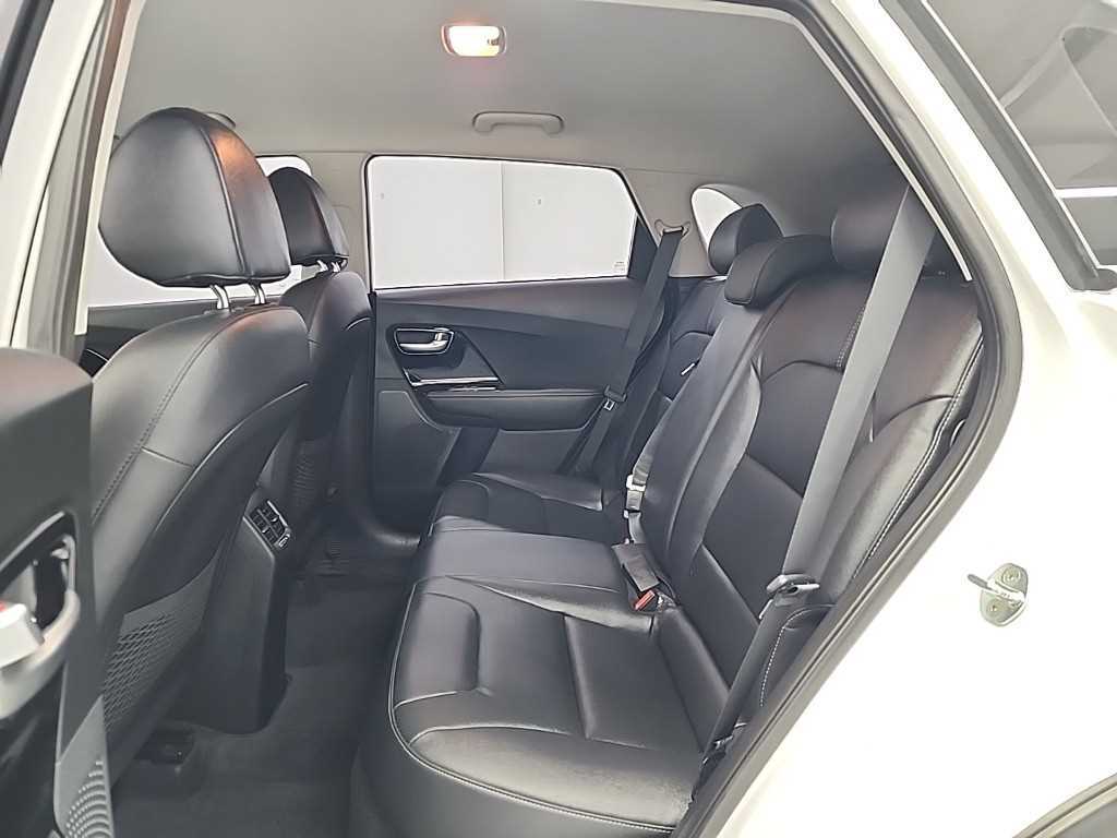 KIA Niro - Vista 12