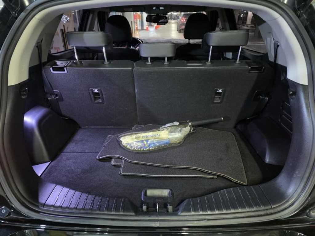 Ssangyong Tivoli - Vista 6