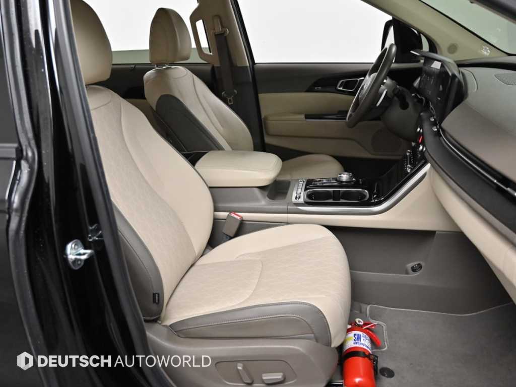 KIA Carnival - Vista 3