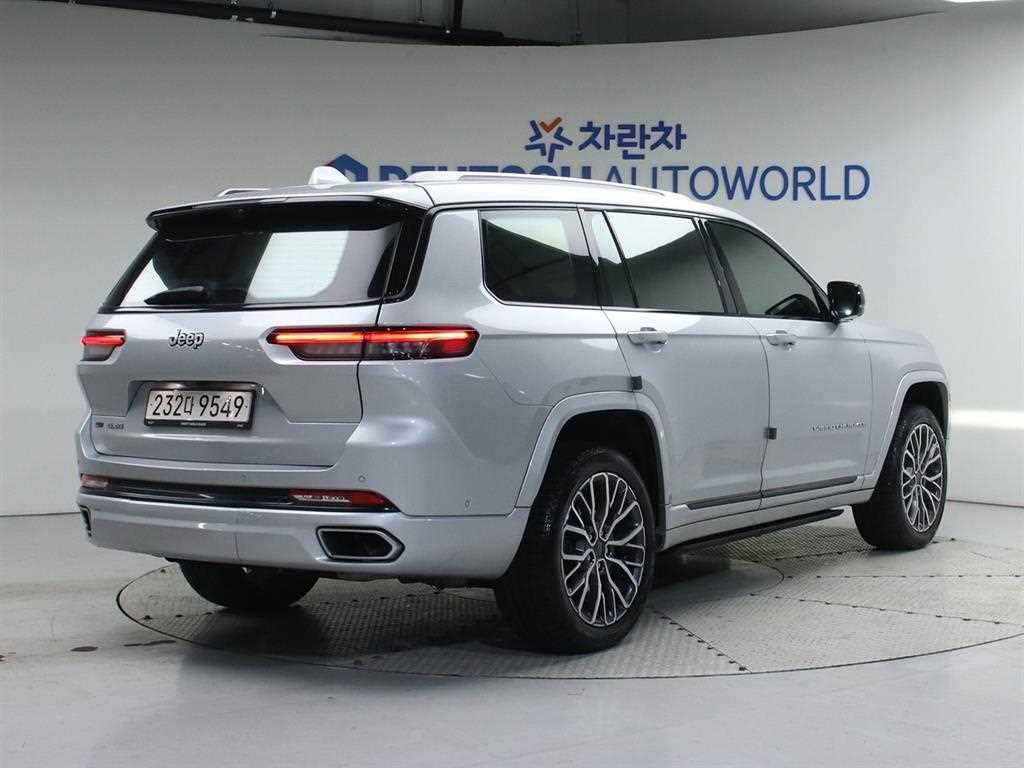 Jeep Cherokee - Vista 3