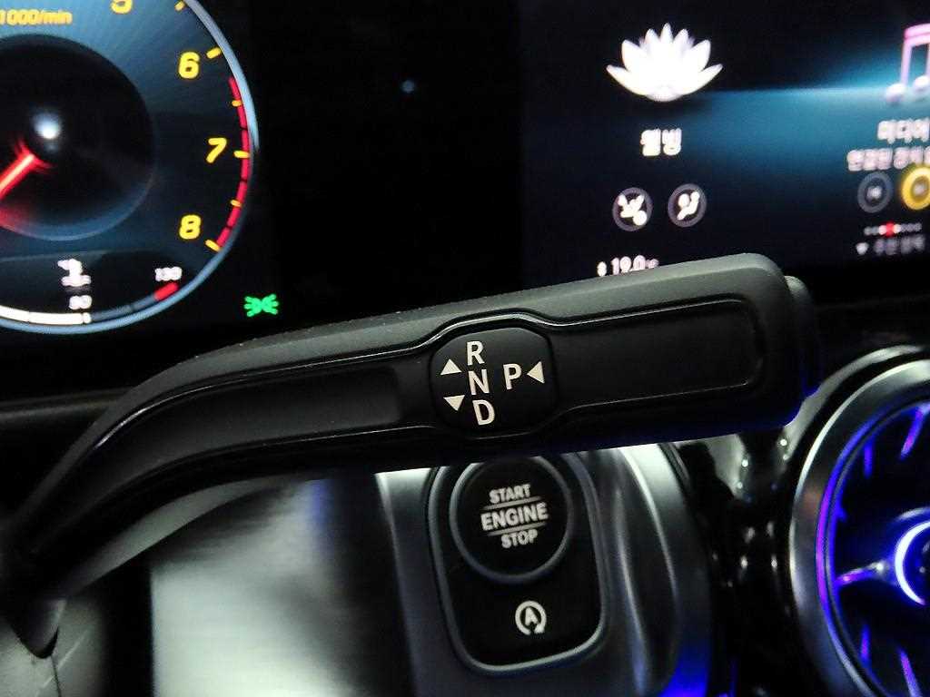 Mercedes Benz GLB Class - Vista 12