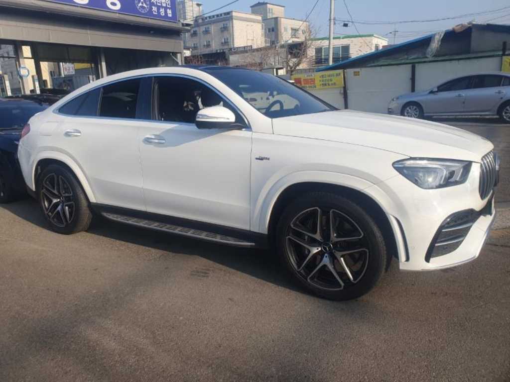Mercedes Benz GLE Class - Vista 2