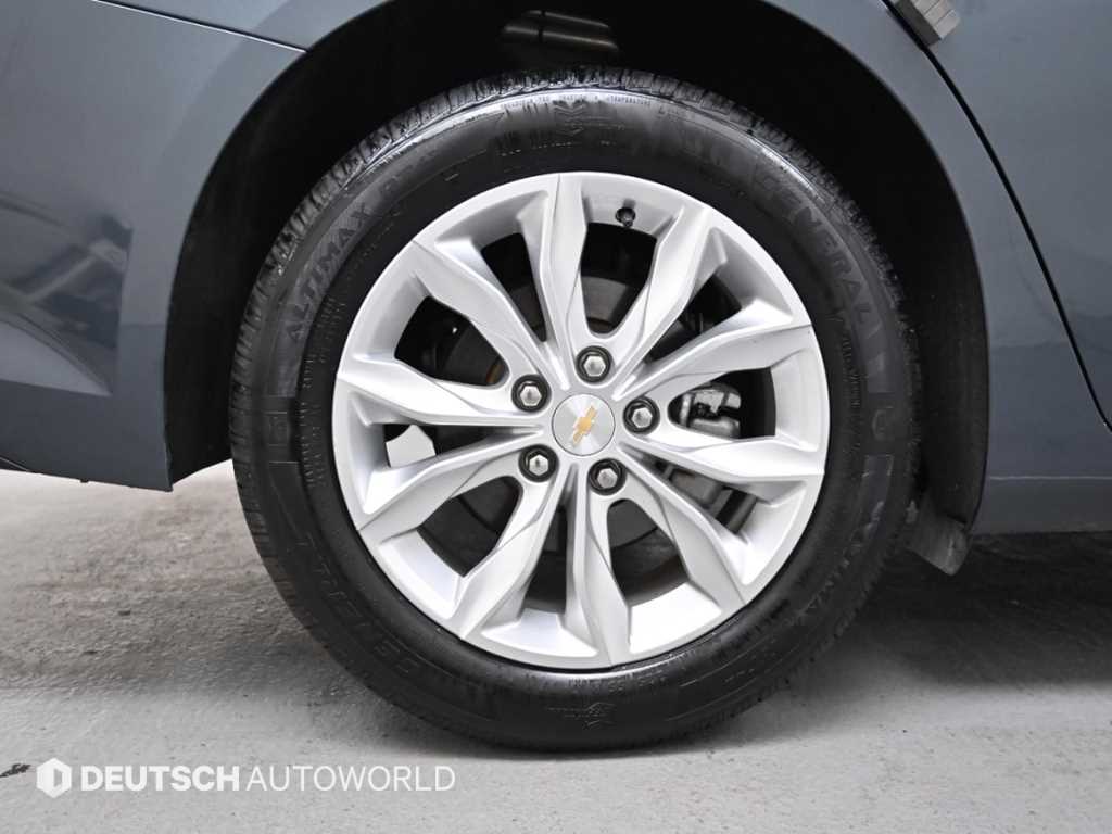 Chevrolet Malibu - Vista 5