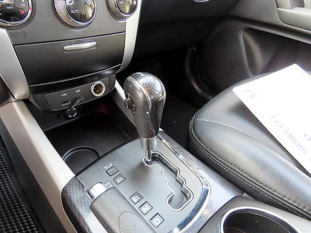 Ssangyong Korando - Vista 11