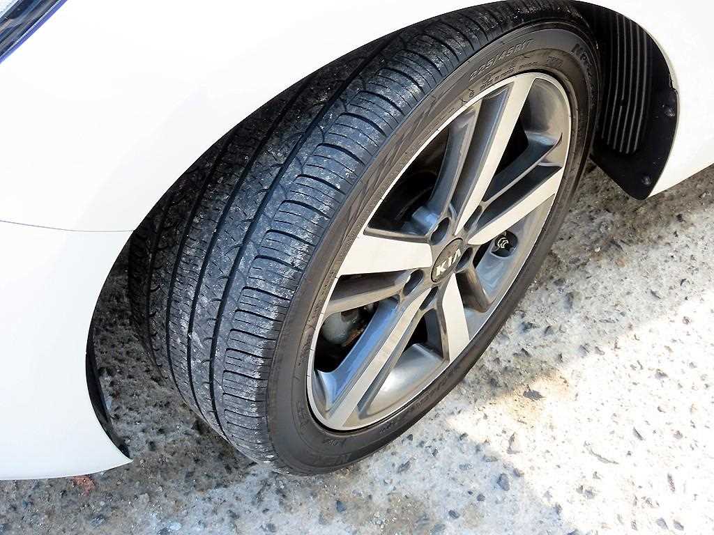 KIA K3 2018 Blanco - Importación desde Corea - HF Imports Iquique - Foto 18