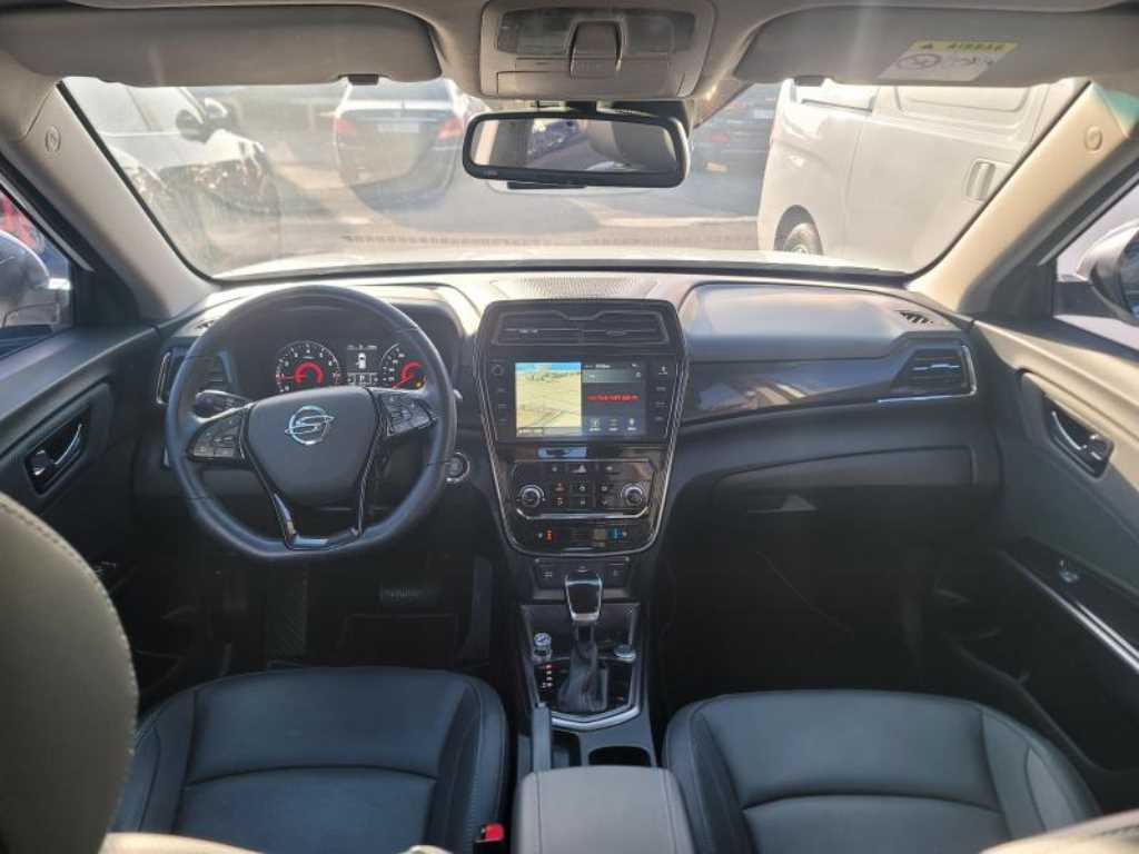 Ssangyong Tivoli - Vista 8