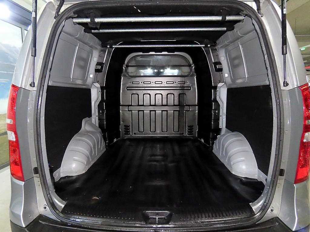 HYUNDAI Starex 2019 Gris - Importación desde Corea - HF Imports Iquique - Foto 16