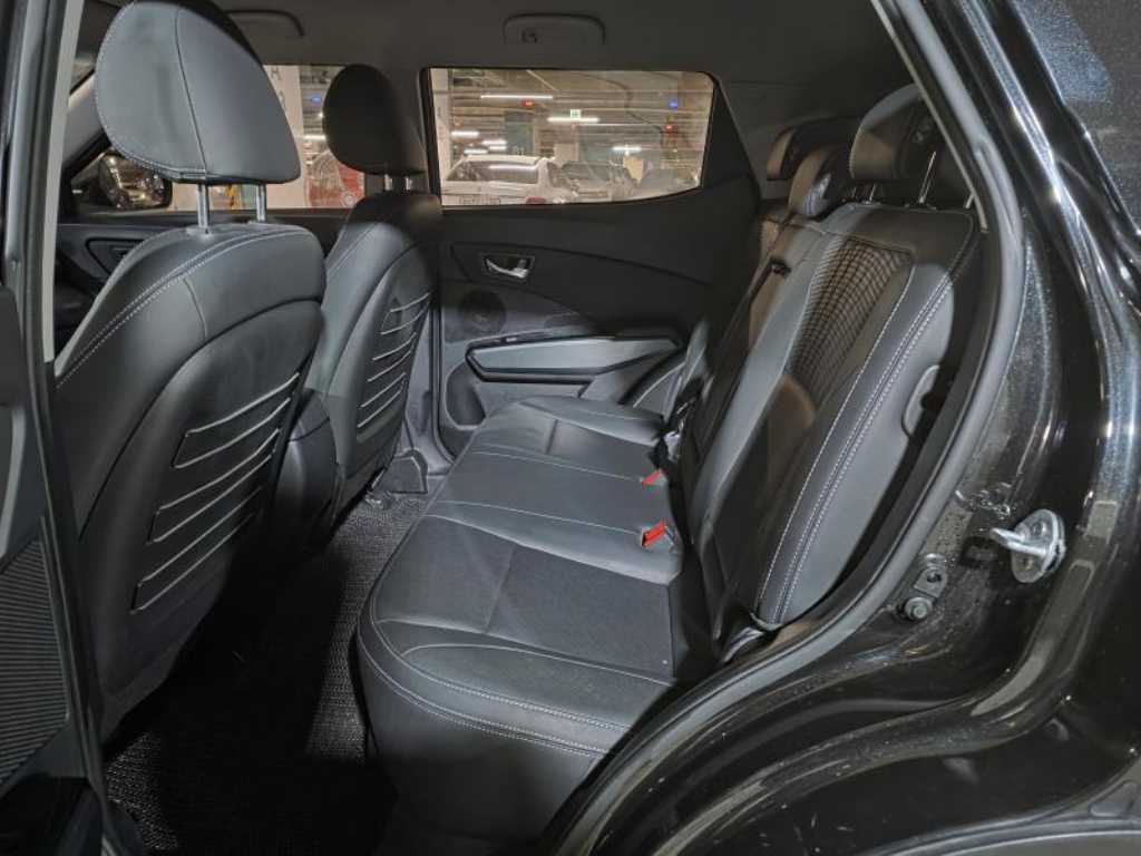 Ssangyong Tivoli - Vista 8