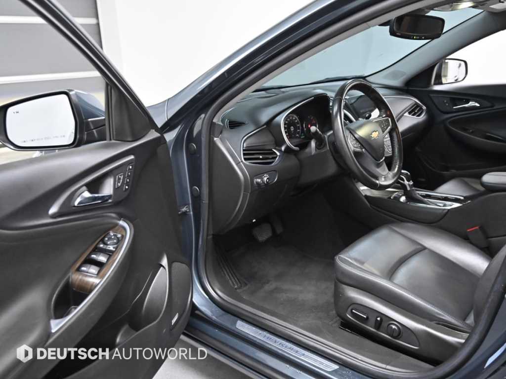 Chevrolet Malibu - Vista 11