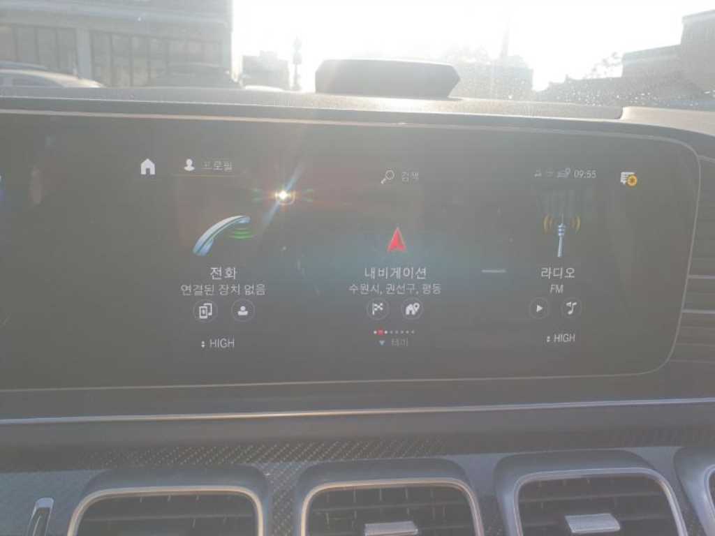 Mercedes Benz GLE Class - Vista 8