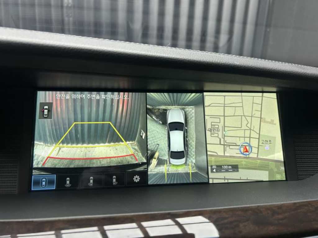 Genesis EQ900 - Vista 12