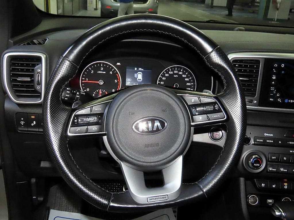 KIA Sportage - Vista 8